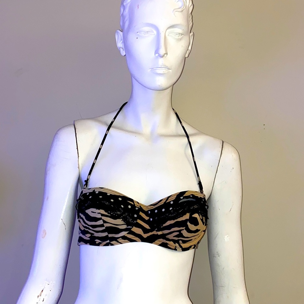 8 bikini tops and one VS bottom